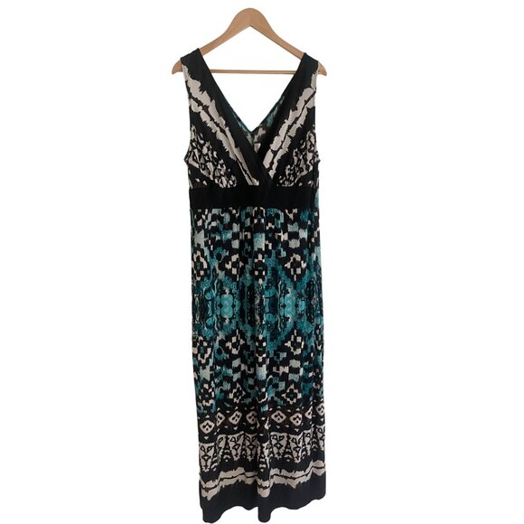Elegant Black and Blue Patterned Maxi Dress - Picture 4 of 4